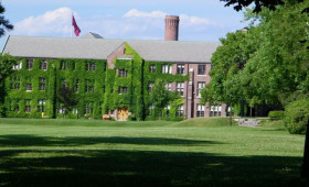 Interview with a representative of Trinity College School, Canada1727788944