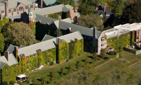 Entrevista con un representante de Trinity College School, Canadá1742827535