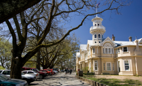 Braemar College es una escuela internacional en el centro de Toronto.1742982907