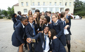 Programas académicos y cursos de idiomas en la escuela Ecole des Roches1742987072