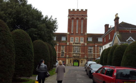 Colegio de Eastbourne1742909952