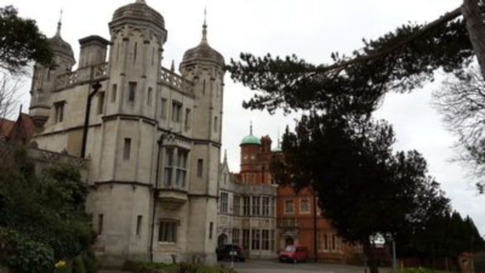 Alexanders College