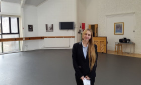 studentka-britanskoi-shkoly-roedean