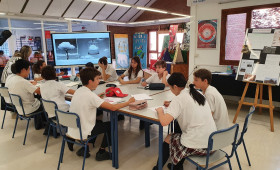 Why is the IB program so unique and why is its popularity growing so rapidly?1687121793